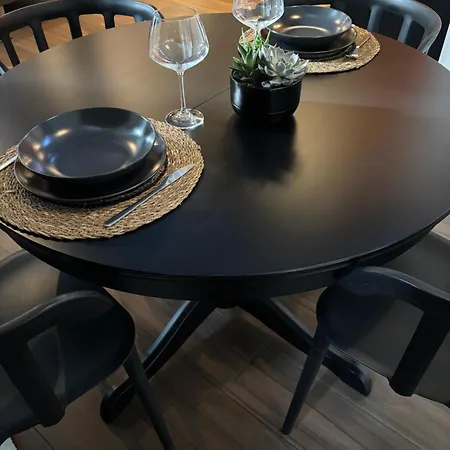 L Atelier De Jules * ליון